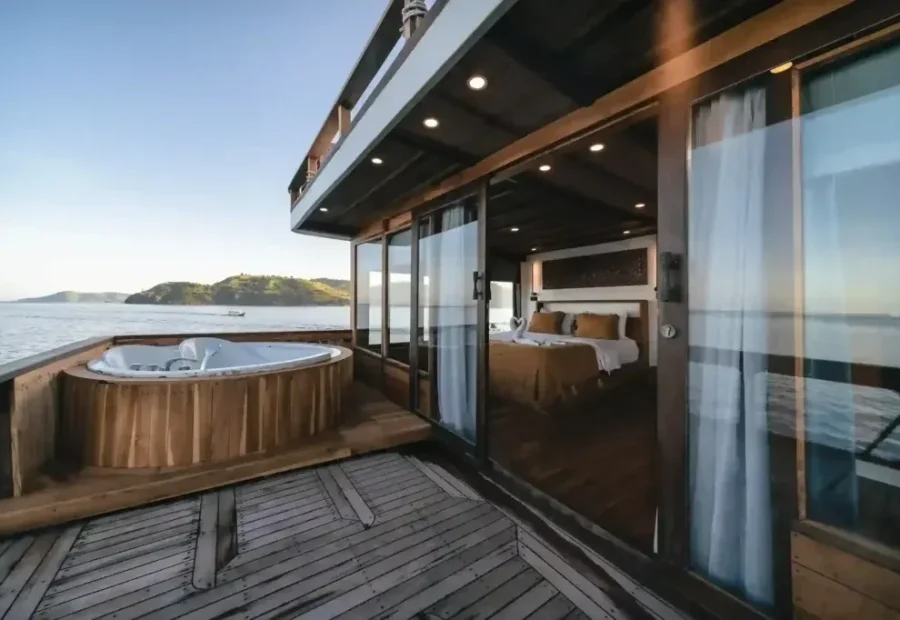 How Much Is a Bali Luxury Boat in 2027?