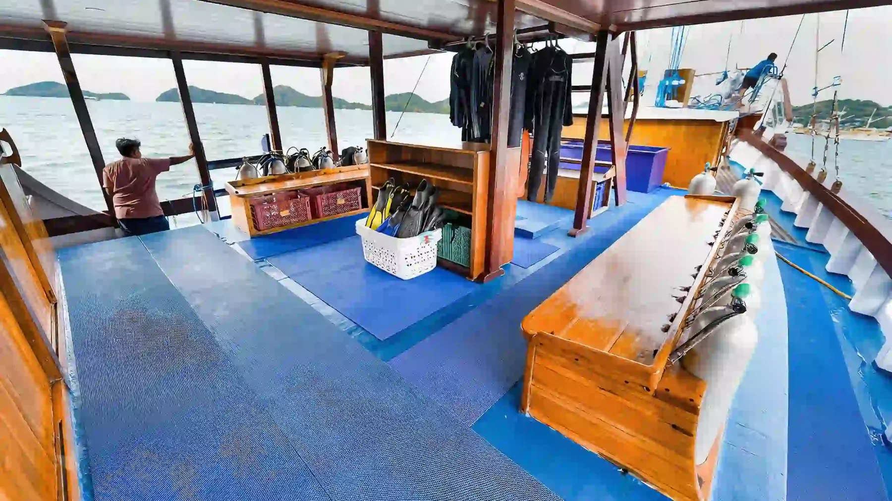 Banda Sea Liveaboard vs. Raja Ampat & Komodo: A 2027 Comparison